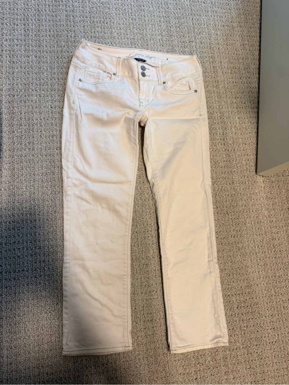 American Eagle Outfitters Women's Artist Straight-Leg Jeans in White size 2